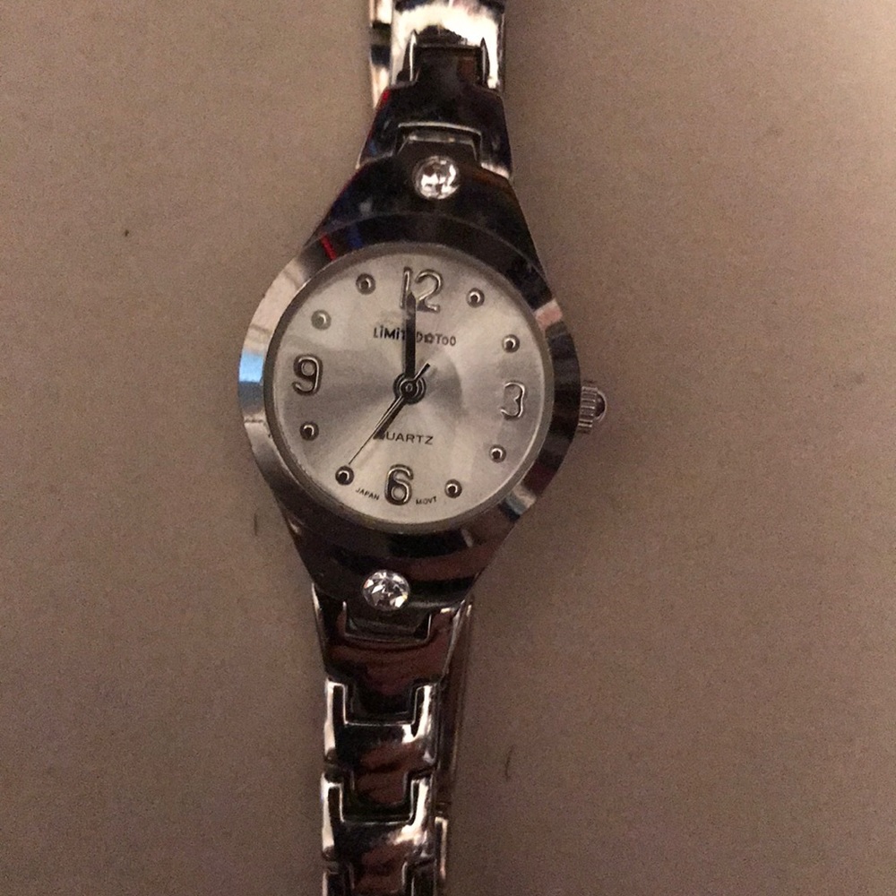 Watch - Picture 2 of 3